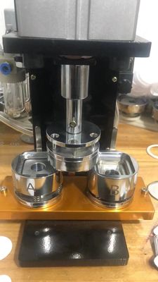 badge machine with round 44 & 58mm mold/moulds